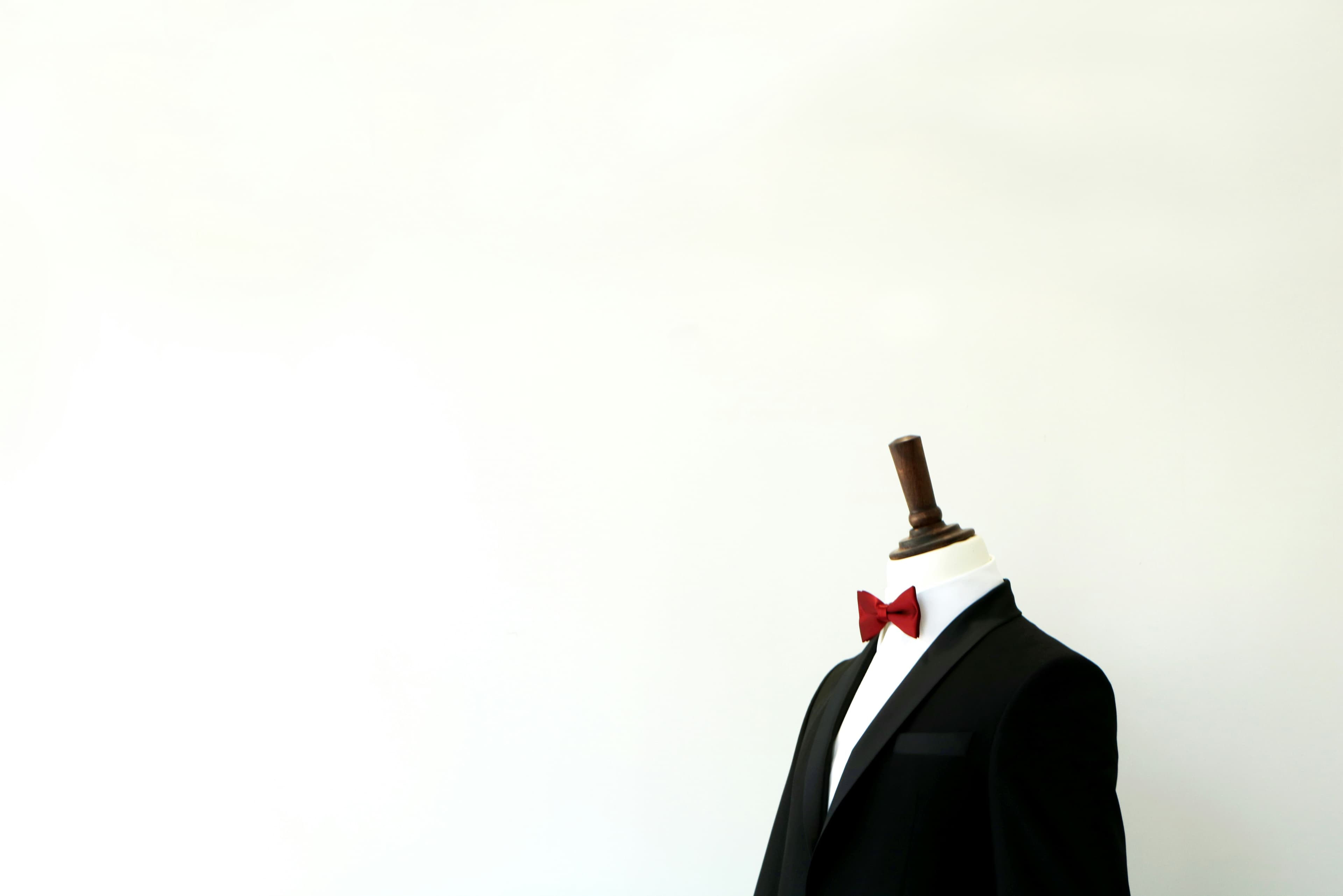 Traje beige de lino