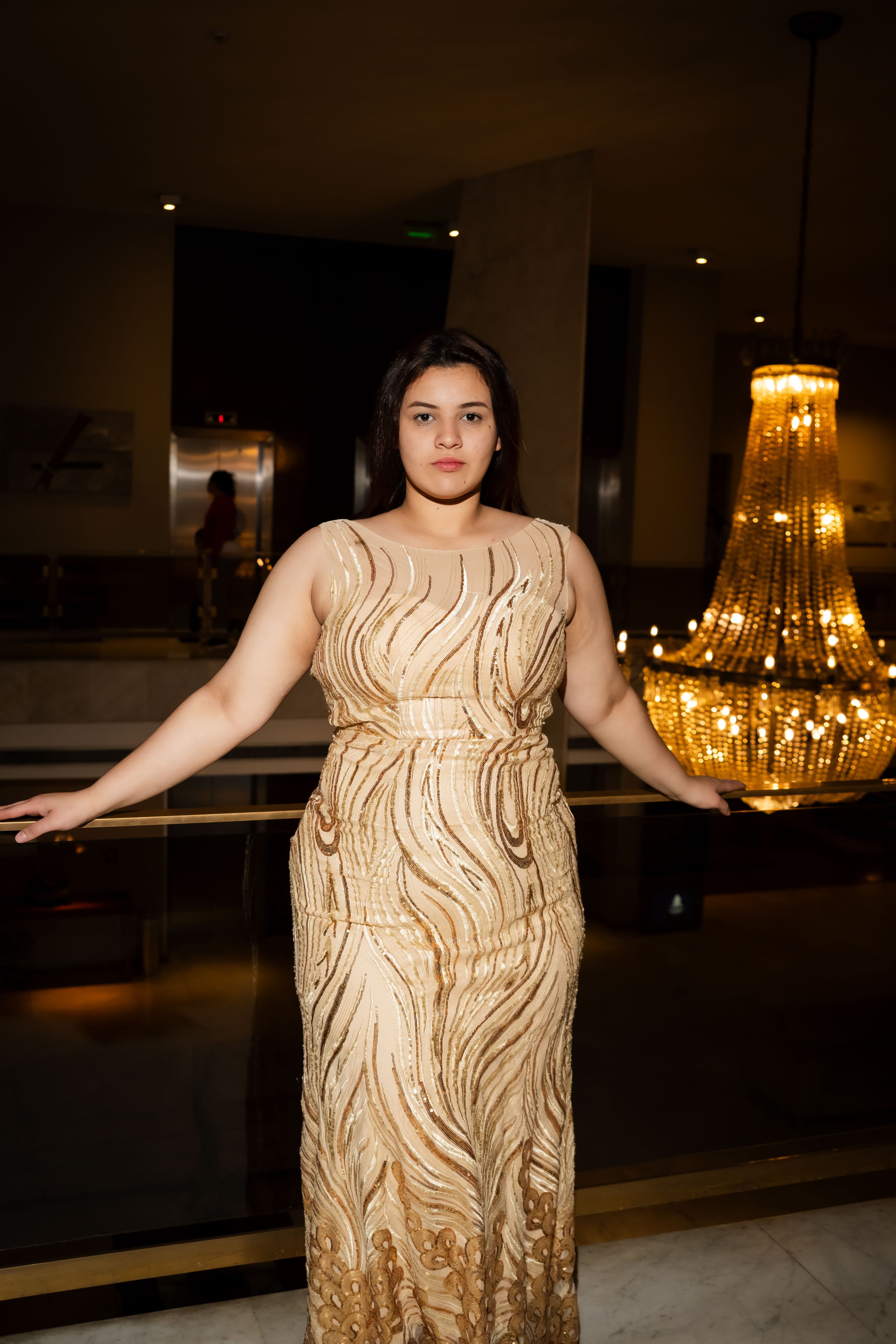 Vestido dorado con lentejuelas