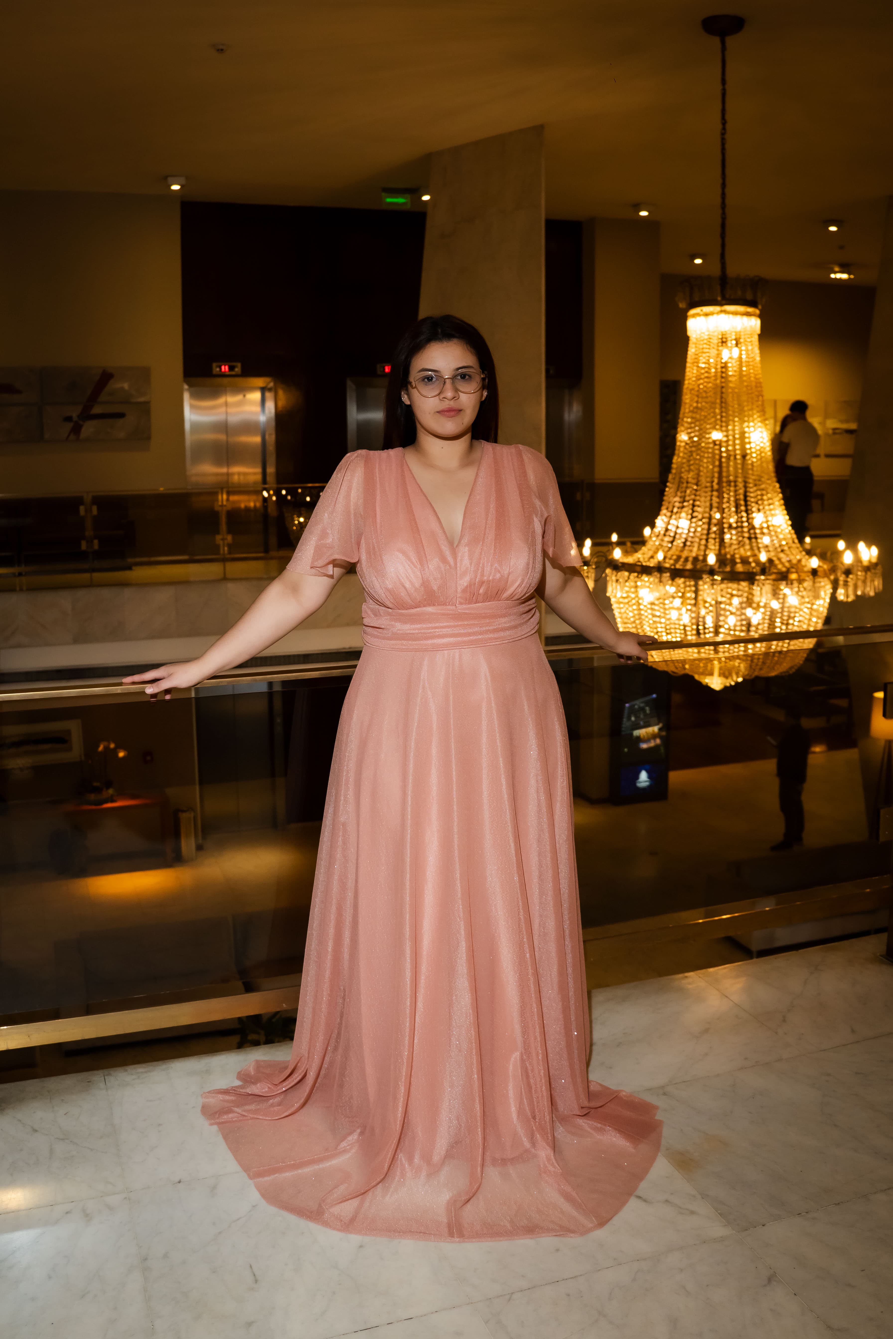 Vestido coral pastel mangas cortas